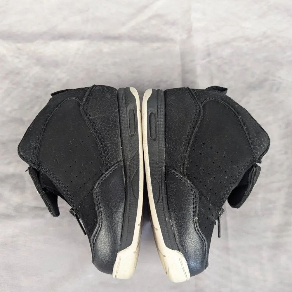 Shaq size 7 infant high-tops black in excellent condition